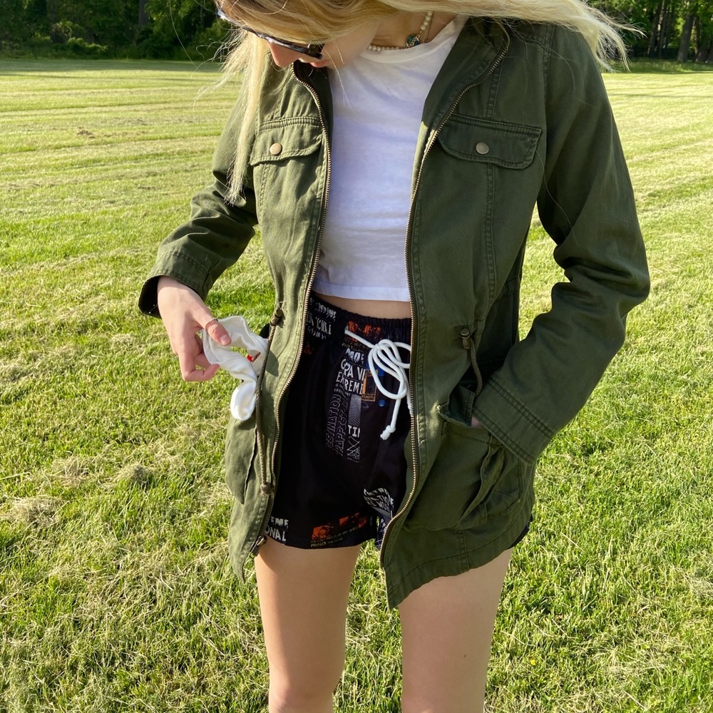 jacket - Picture 2 of 3